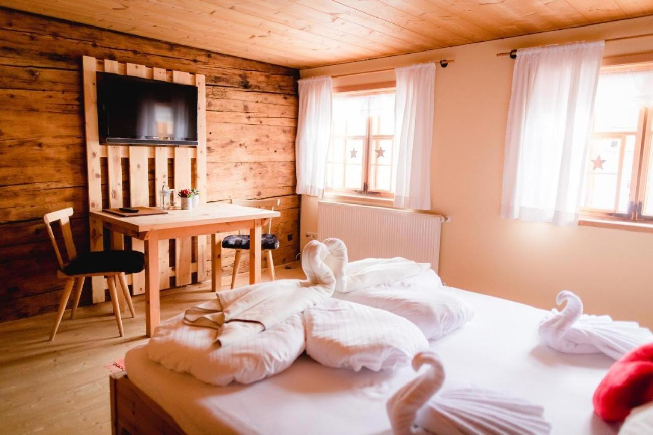 Naze'S Hus Mellau Hotel ภายนอก รูปภาพ